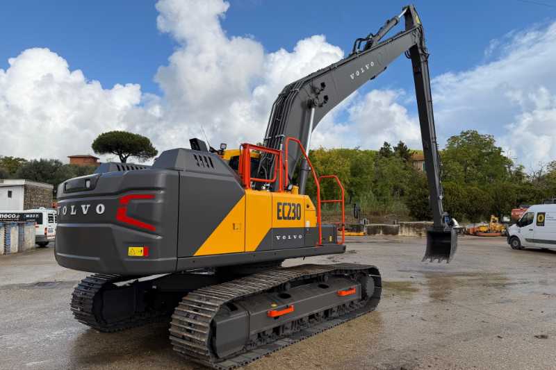 OmecoHub - Immagine VOLVO EC230F-LR